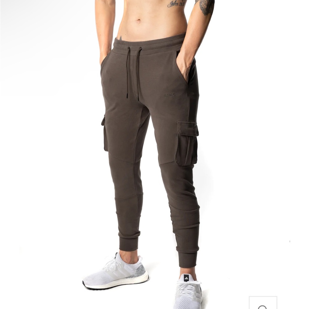 Alpha Forward AFWD joggers NWT